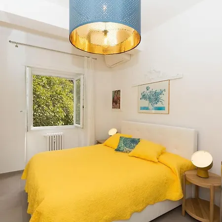 Lovely New Apartament, Viale Trastevere Διαμέρισμα *