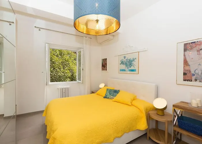 Lovely New Apartament, Viale Trastevere Apartment *
