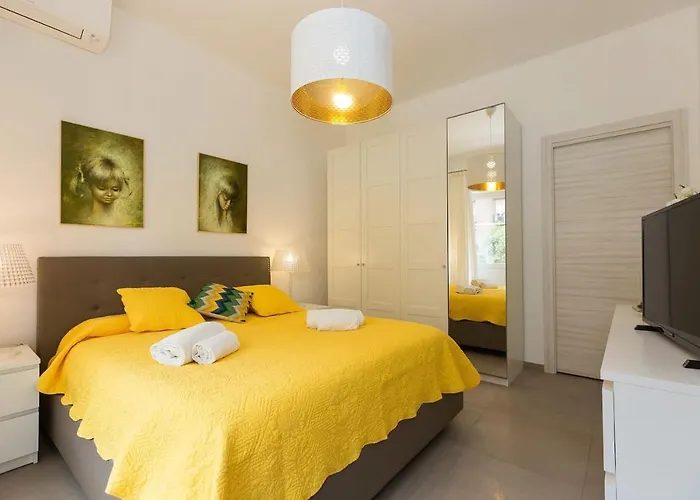 Apartment Lovely New Apartament, Viale Trastevere