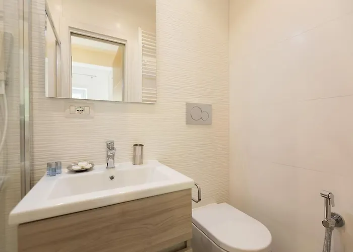 Lovely New Apartament, Viale Trastevere Apartment