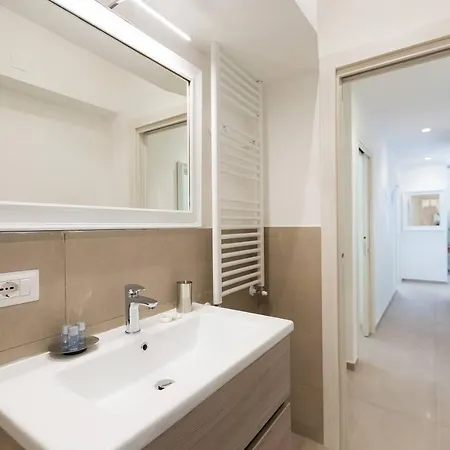 Lovely New Apartament, Viale Trastevere Apartment